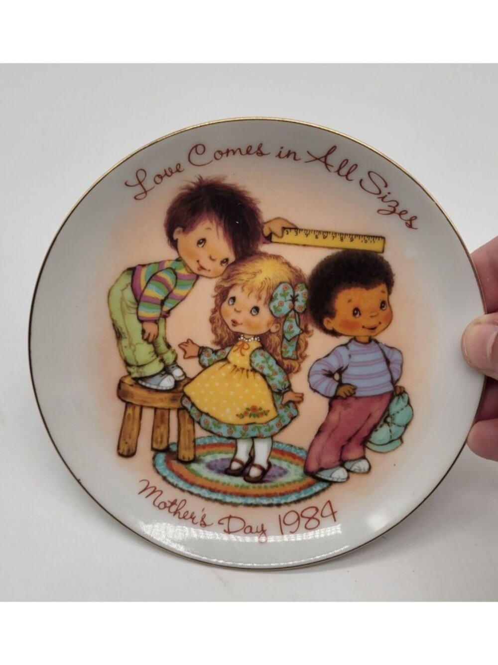 Avon Mother's Day Plate 1984 Love Comes in All Sizes Keepsake Gift Trinket Dish